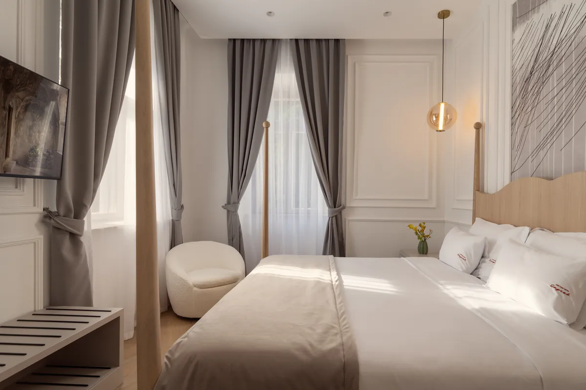 Laurus Suite